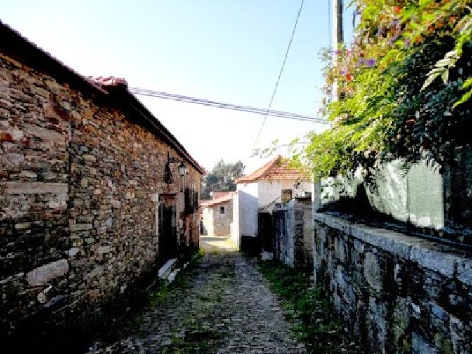 CASA DO PÁTEO – LOURIZELA