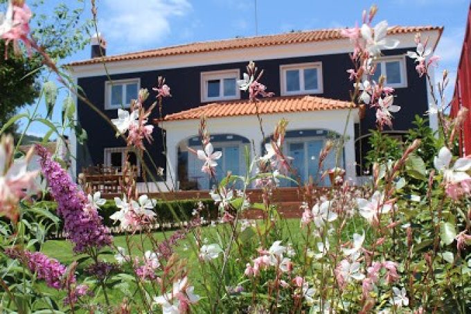 HAPPYSINTRA GUESTHOUSE