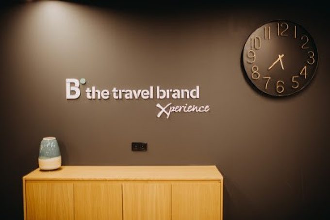 B THE TRAVEL BRAND XPERIENCE LISBOA