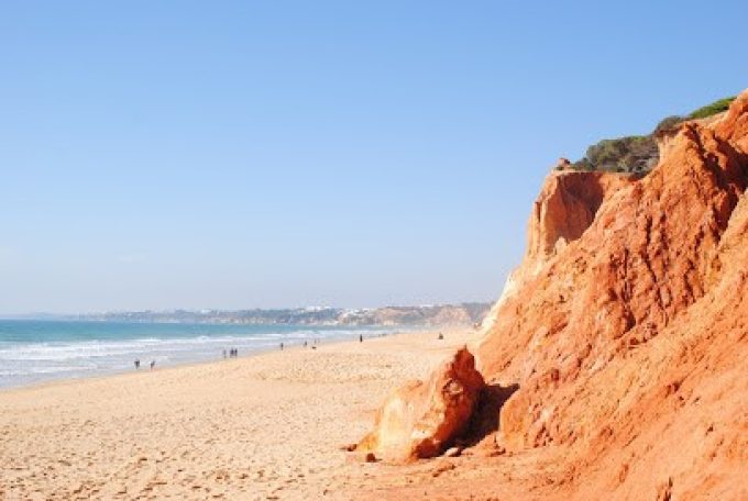 BEACH FALÉSIA AÇOTEIAS