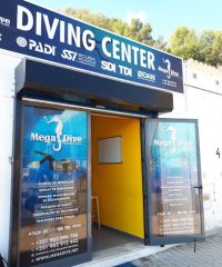 DIVE CENTER MEGA DIVE