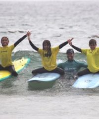 LINHA DE ONDA – SURFING SCHOOL – PORTO