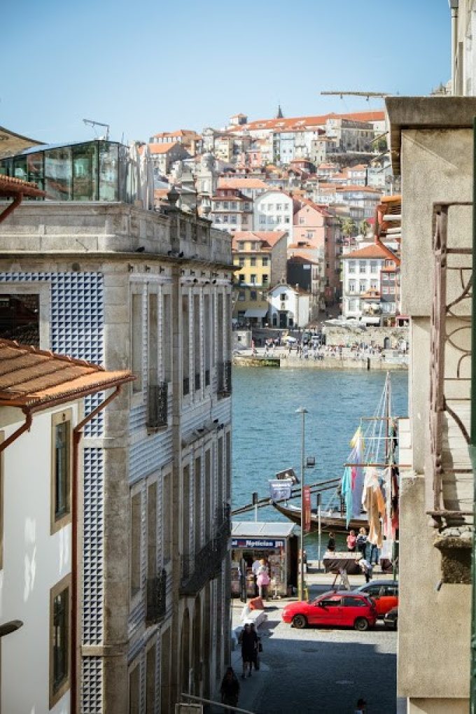 PORTO OFFICIAL TOURISM OFFICE – CENTRE