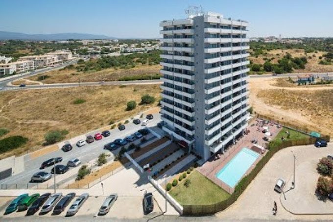 LUNA ALVOR BAY