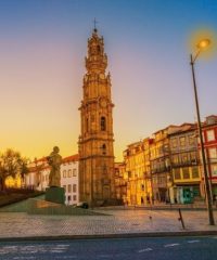 1·2·TOURS | FREE TOUR OPORTO | TOUR GUIMARAES | + TOURS