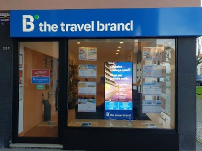 B THE TRAVEL BRAND PORTO ANTAS