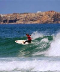 BAIA DE PENICHE BODYBOARD/SURFSCHOOL E SURFCAMP