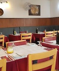 RANIAS RESTAURANT ( PORTUGUESE FOOD & HALAL )