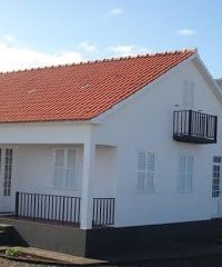 PICO HOLIDAY RENTALS – CASA DO MAR