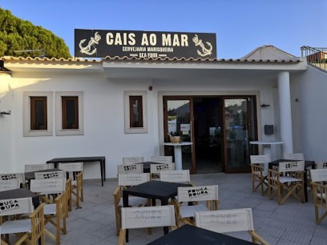 CAIS AO MAR
