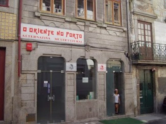 O ORIENTE NO PORTO