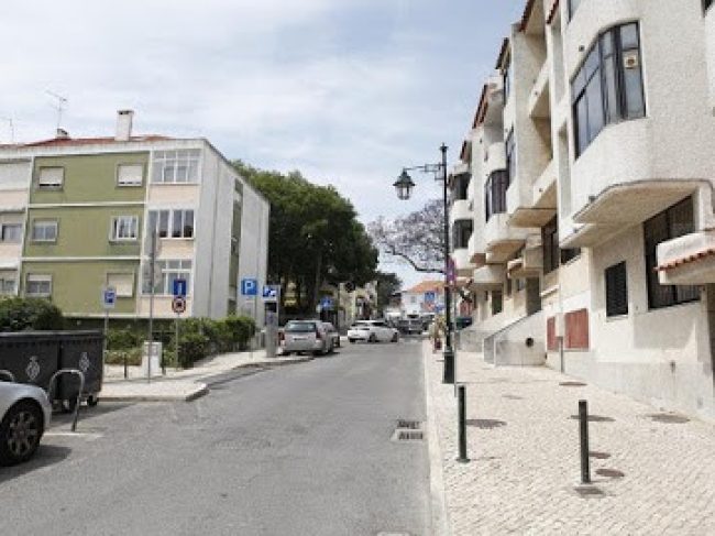 COMFORTABLE AND CENTRAL APARTMENT CASCAIS