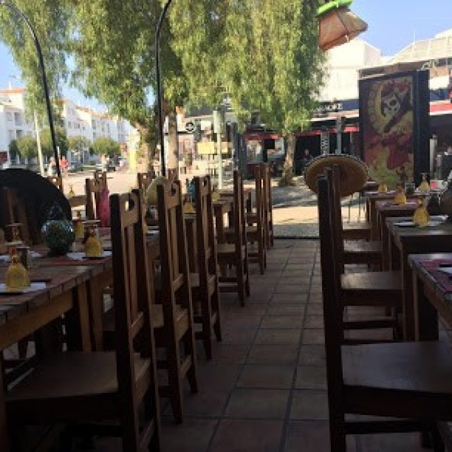 LA CANTINA