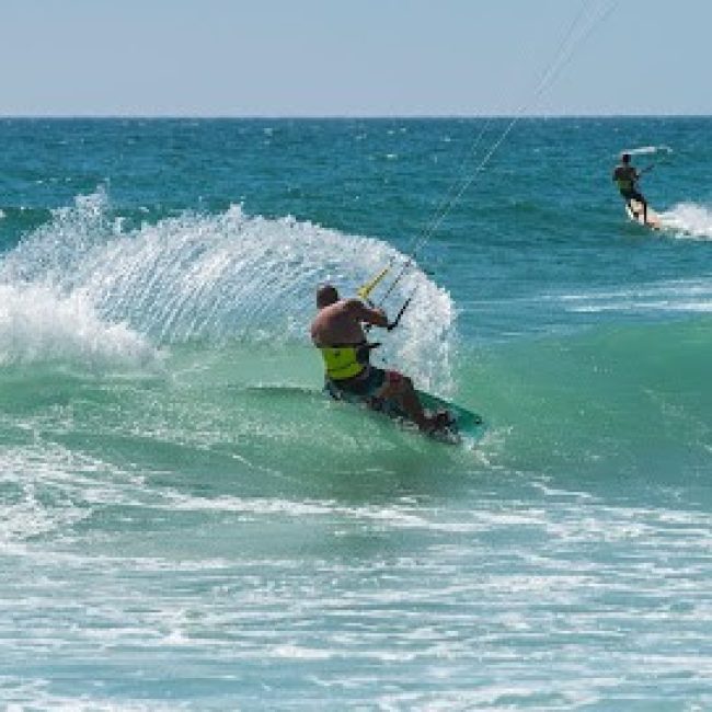 ALGARVE WATERSPORT KITE- SURF- WINDSURF SCHOOL AND CAMP