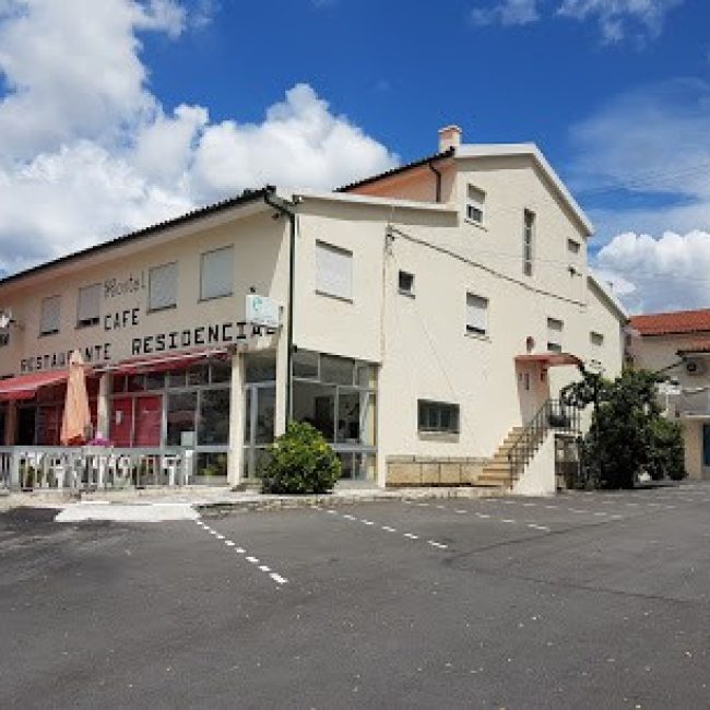 RUSSA HOSTEL RESIDENCIAL A. L.