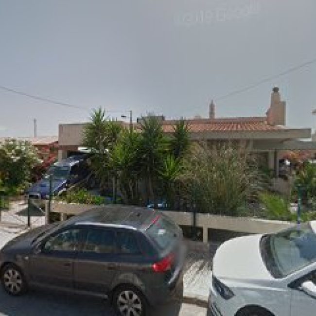 RIA BEACH HOUSE