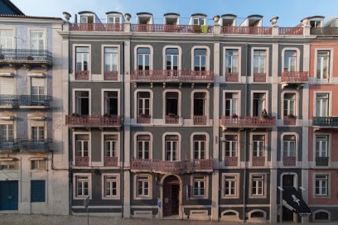 LISBON CHEESE & WINE SUITES
