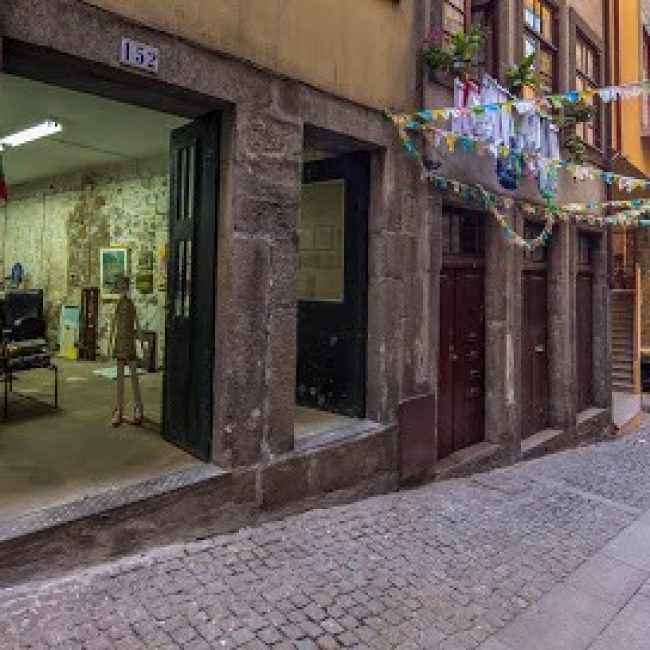 PORTO Á NOITE