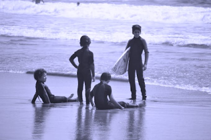 Associação De Surf Costa De Caparica